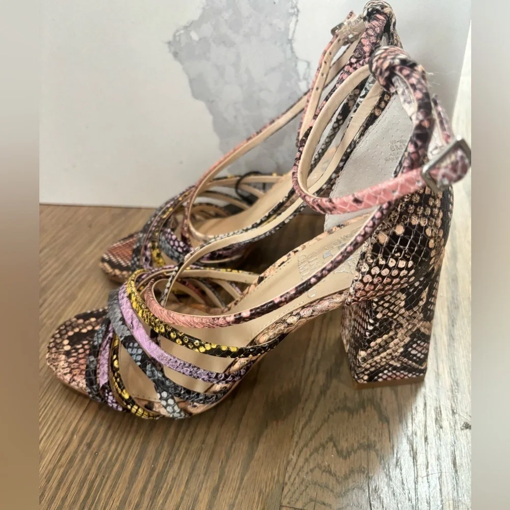 Vince Camuto Winvey Multi-Color Ankle Strap Block Heel size 6